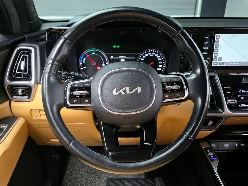 Kia Sorento HEV 1.6 2WD| КАМЕРА| ПОДГРЕВ| ОБДУХ| ЕЛ.СЕДАЛКИ, снимка 13 - Автомобили и джипове - 55736728