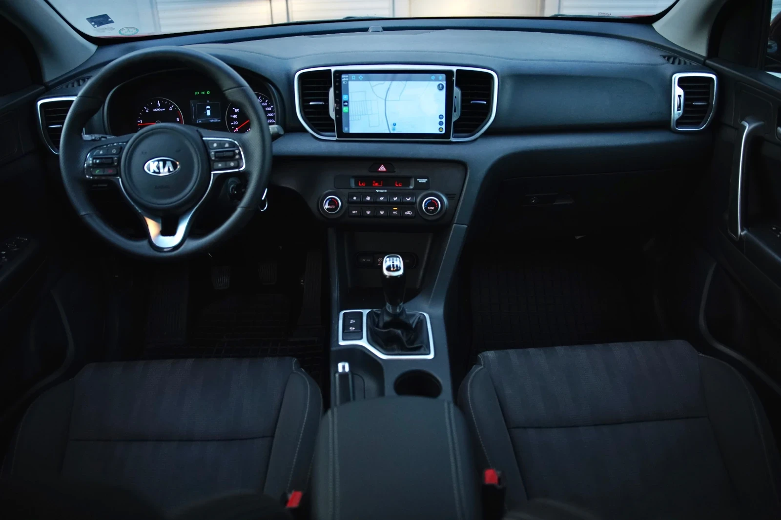 Kia Sportage 1.7crdi* 116кс* Навигация* Обслужена*  - изображение 10