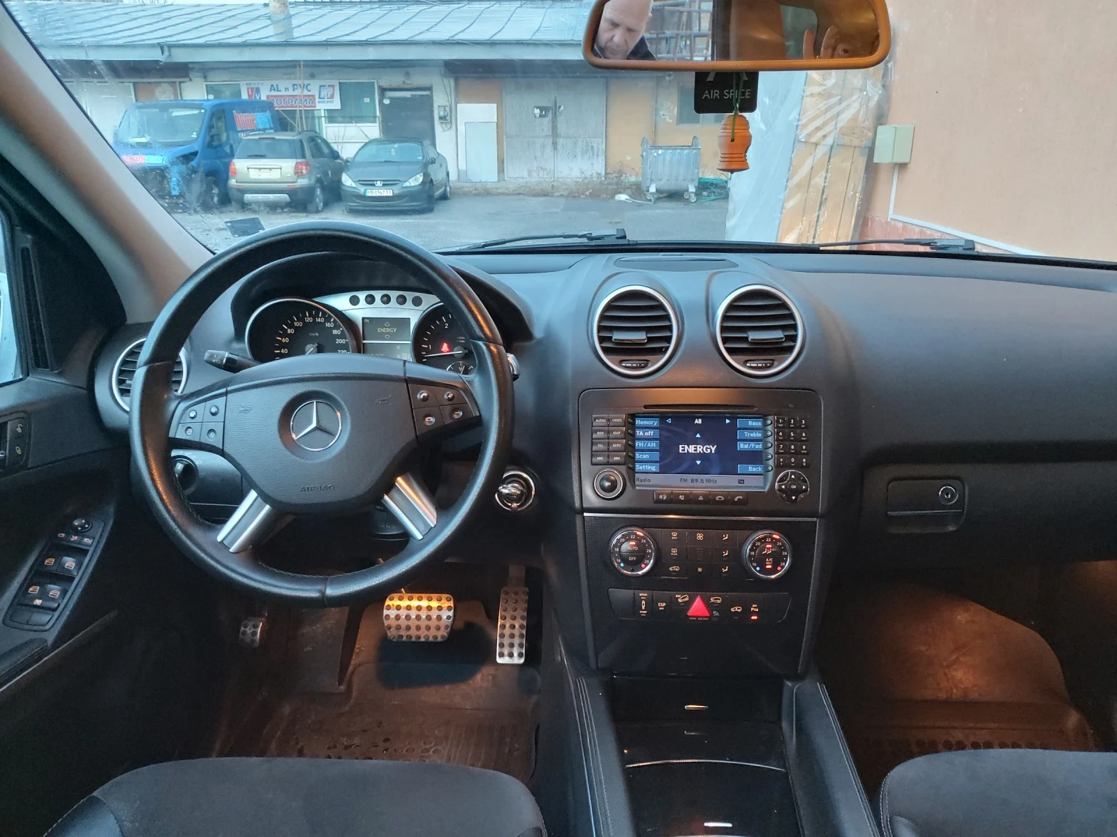 Mercedes-Benz ML 320  - изображение 5