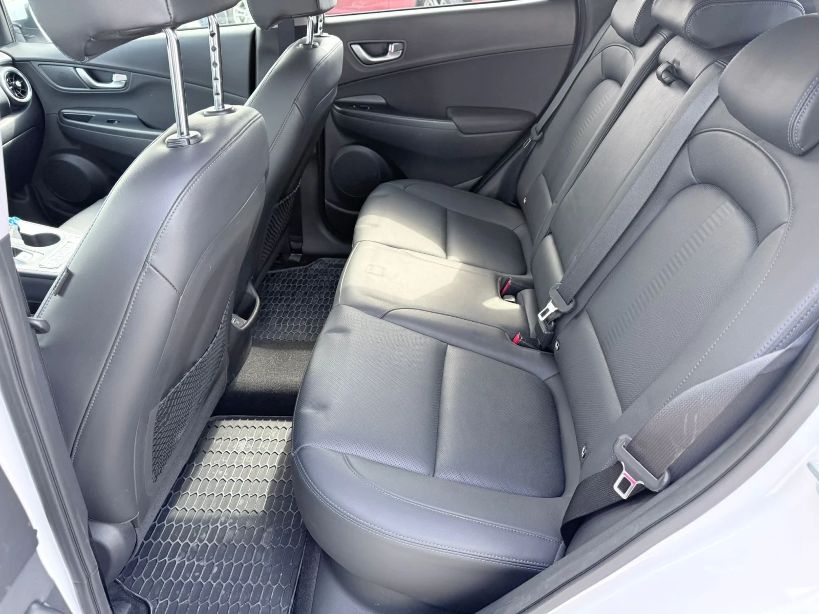 Hyundai Kona, снимка 10 - Автомобили и джипове - 53836678