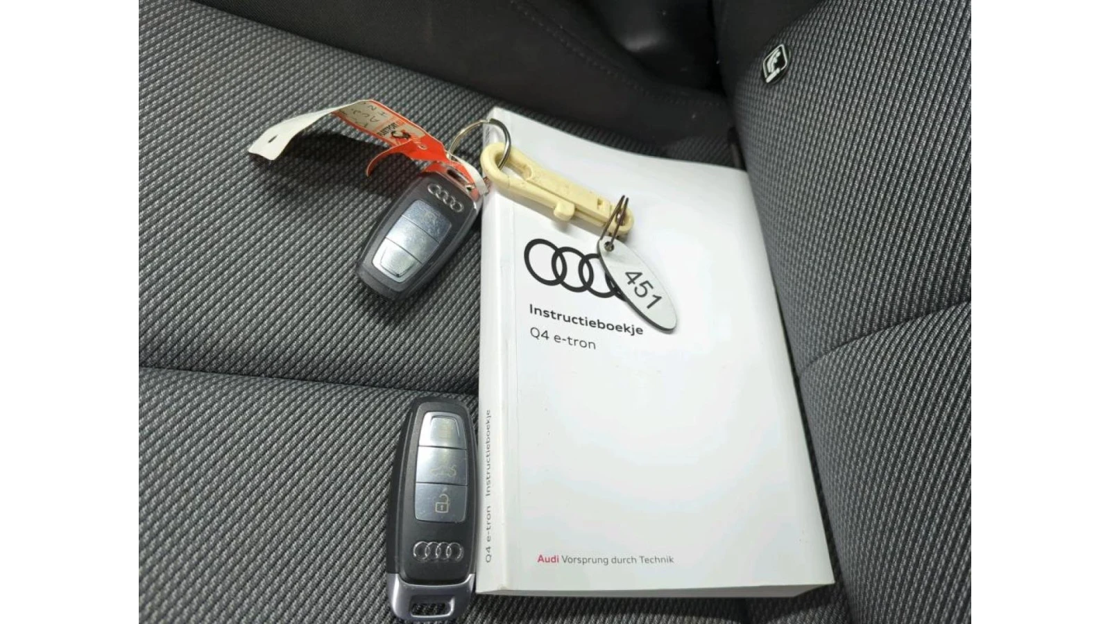 Audi Q4  E-tron 50 Advanced , снимка 6 - Автомобили и джипове - 53959823