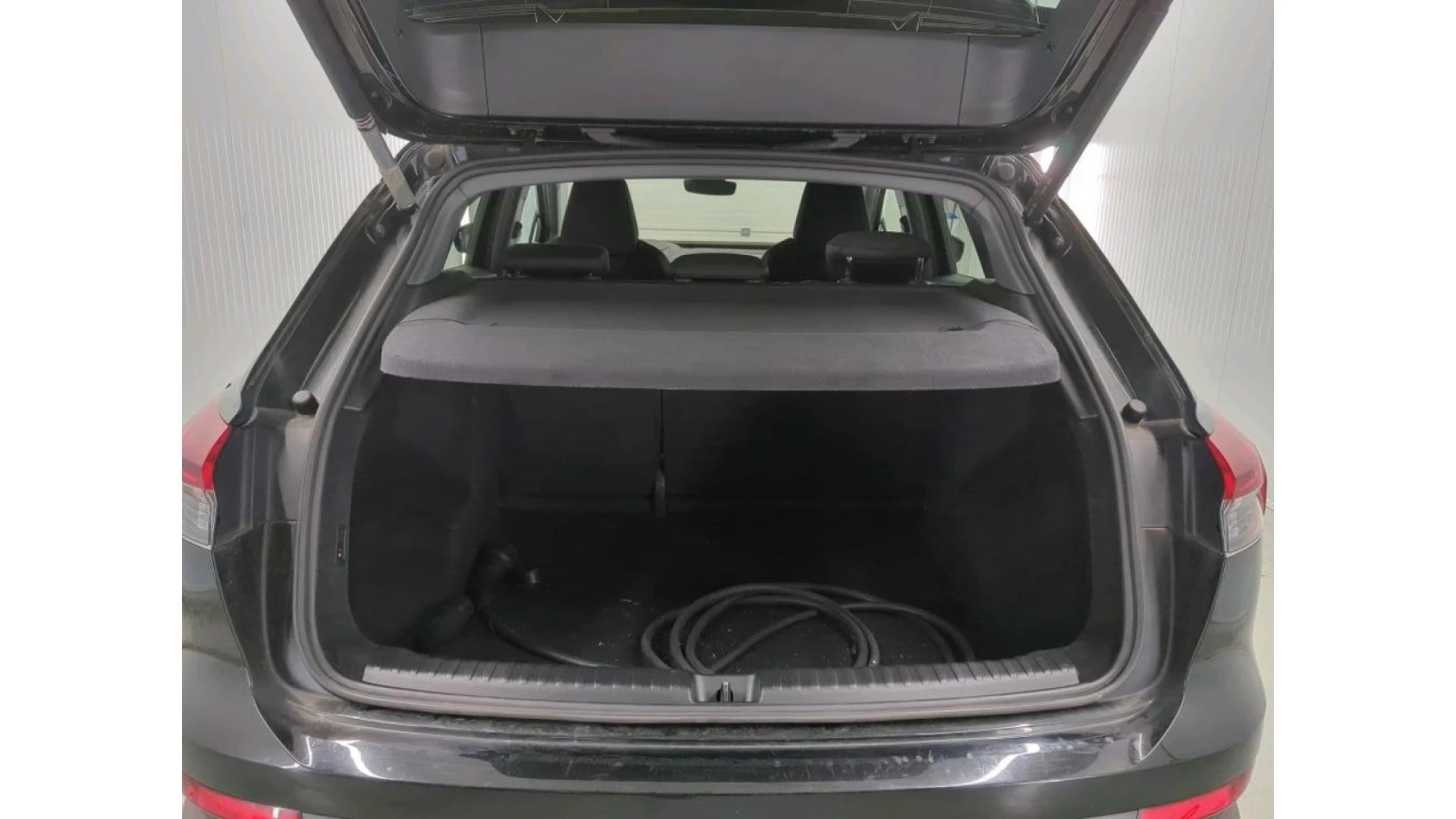 Audi Q4  E-tron 50 Advanced , снимка 8 - Автомобили и джипове - 53959823