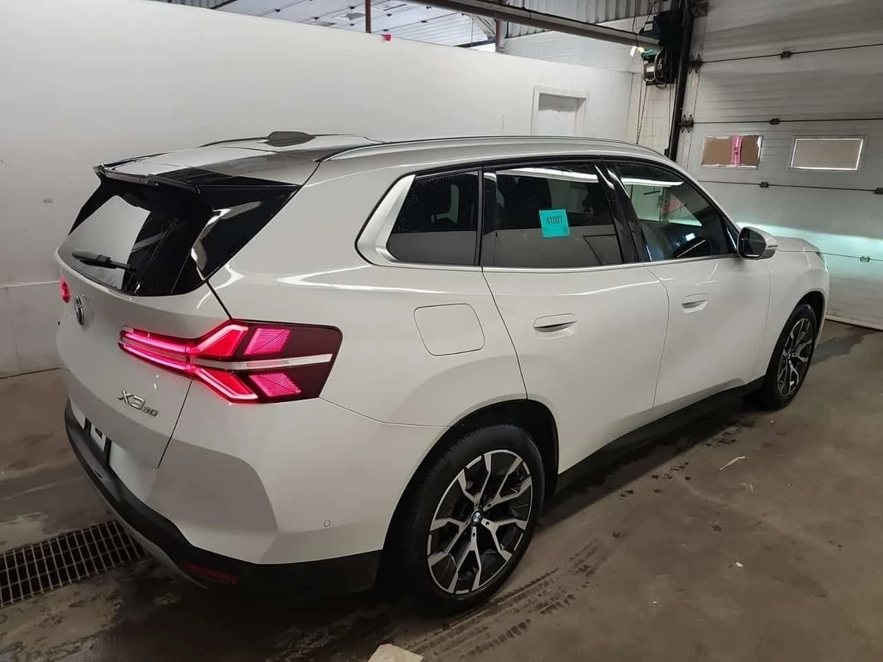 BMW X3 * 30 XDRIVE * CARFAX * ���� �� �� | Mobile.bg � ����������� 3