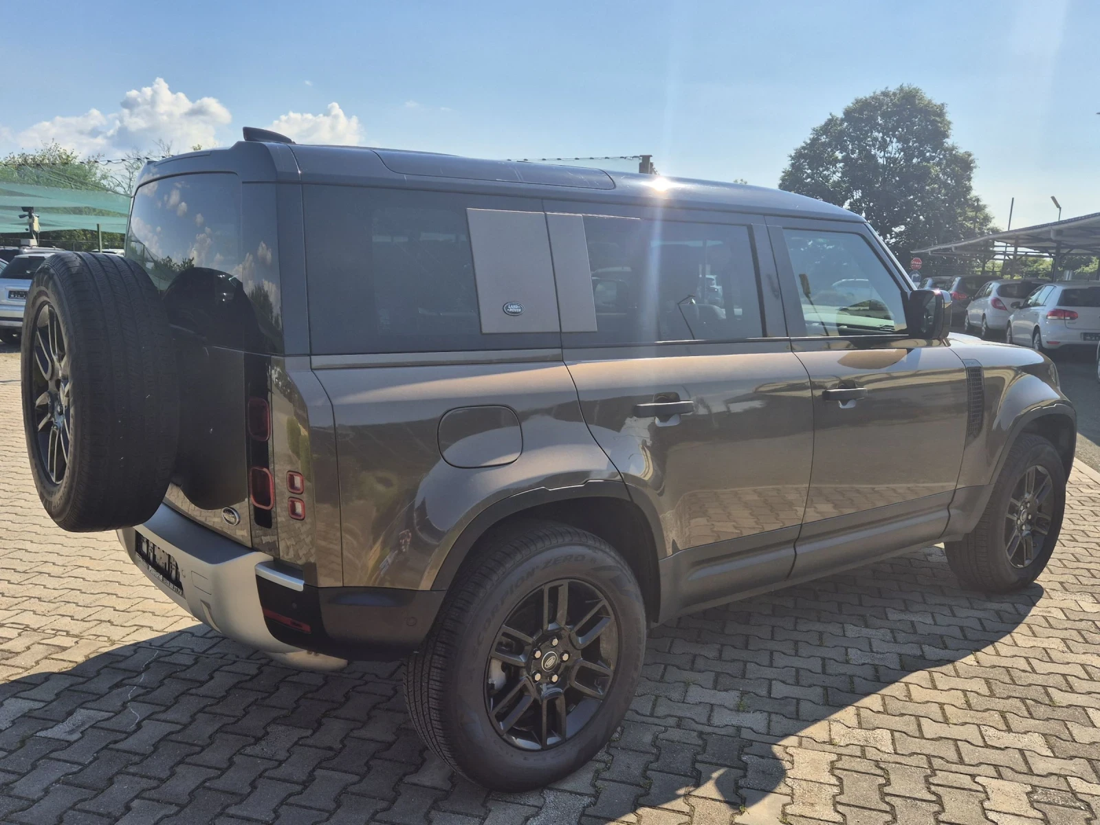 Land Rover Defender D240 S, снимка 7 - Автомобили и джипове - 54668758