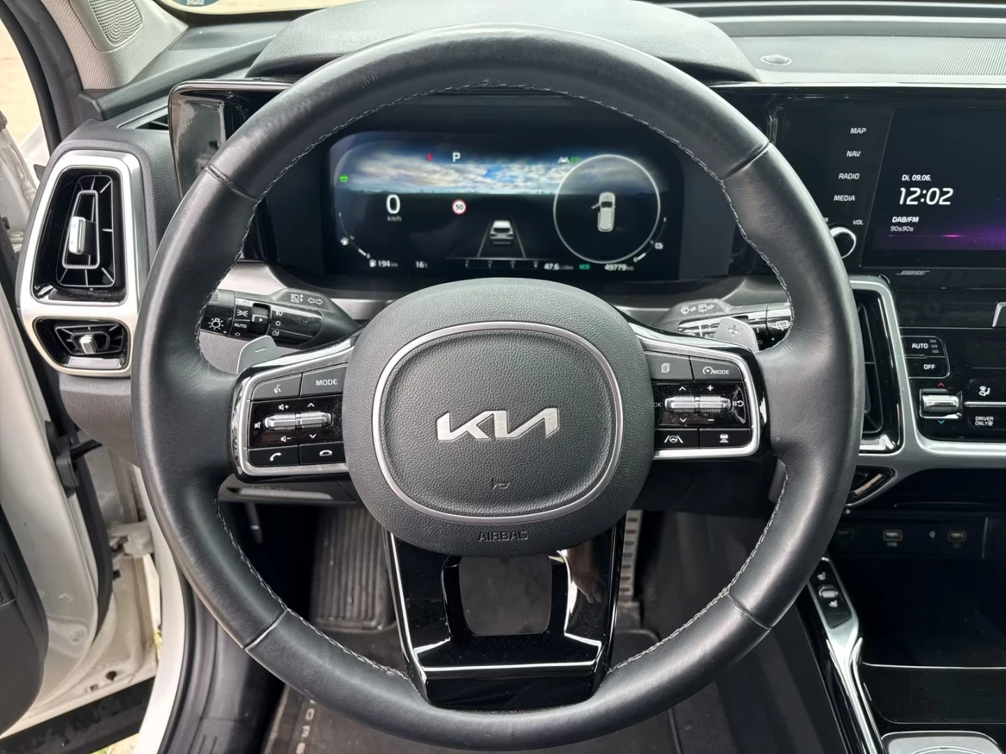Kia Sportage HEV/230HP/PLATINUM/7SEATS/BOSE/360/NAVI/301h, снимка 9 - Автомобили и джипове - 55332619