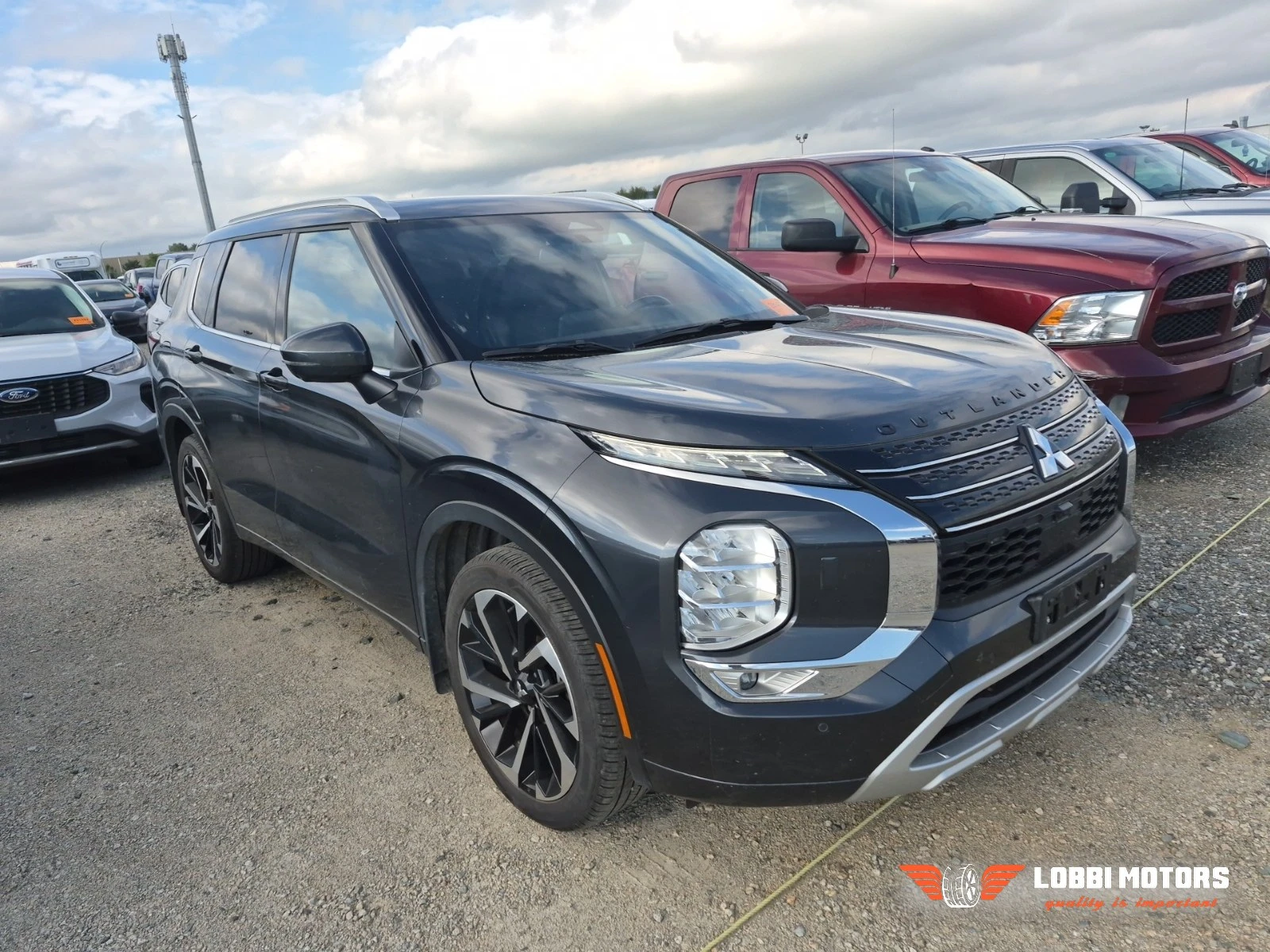 Mitsubishi Outlander, снимка 2 - Автомобили и джипове - 55928991