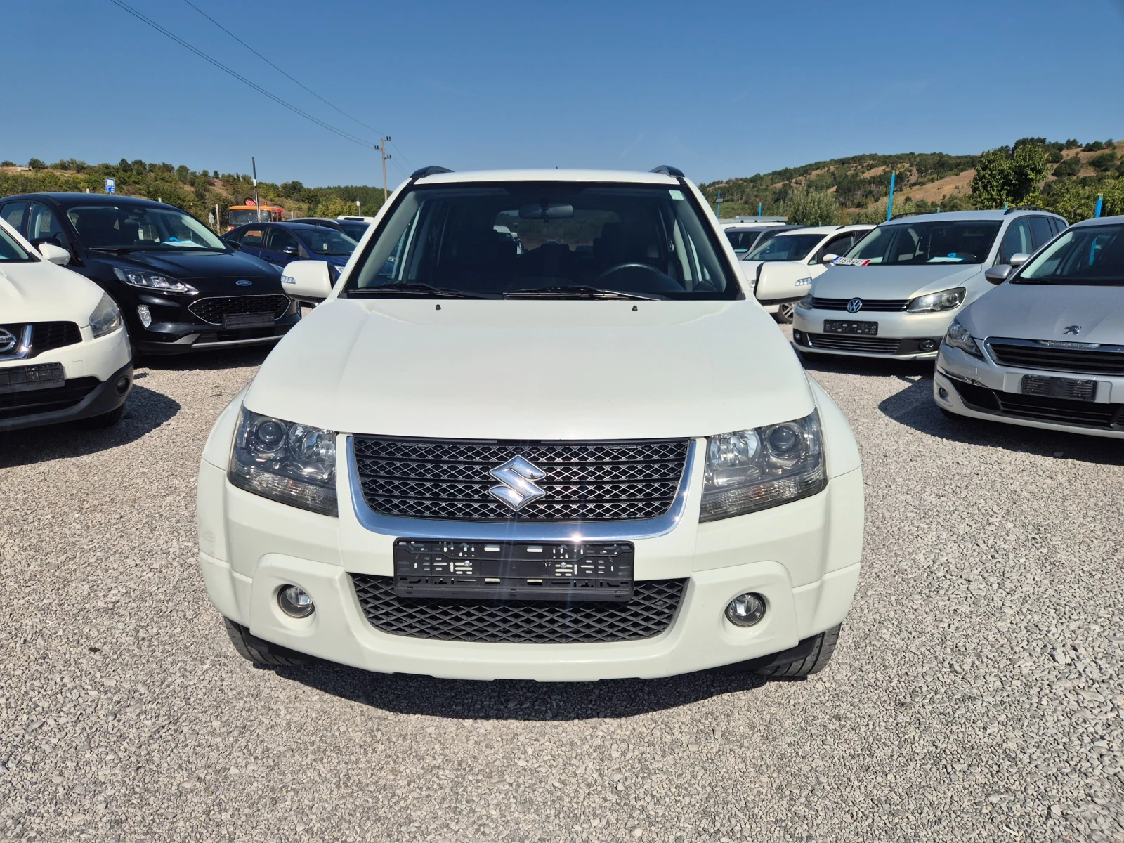 Suzuki Grand vitara 1.9 DiD, снимка 3 - Автомобили и джипове - 56353084