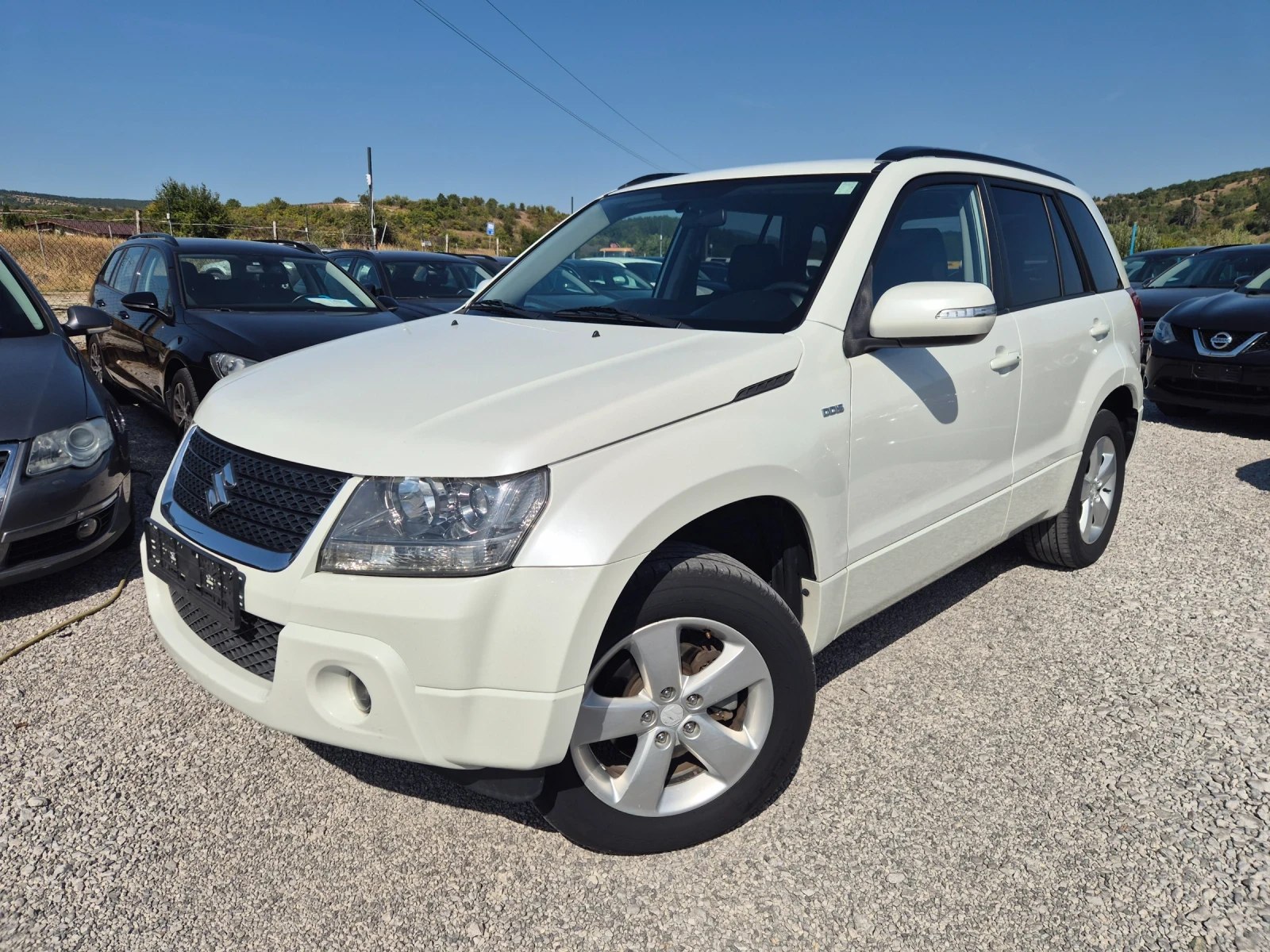 Suzuki Grand vitara 1.9 DiD, снимка 2 - Автомобили и джипове - 56353084