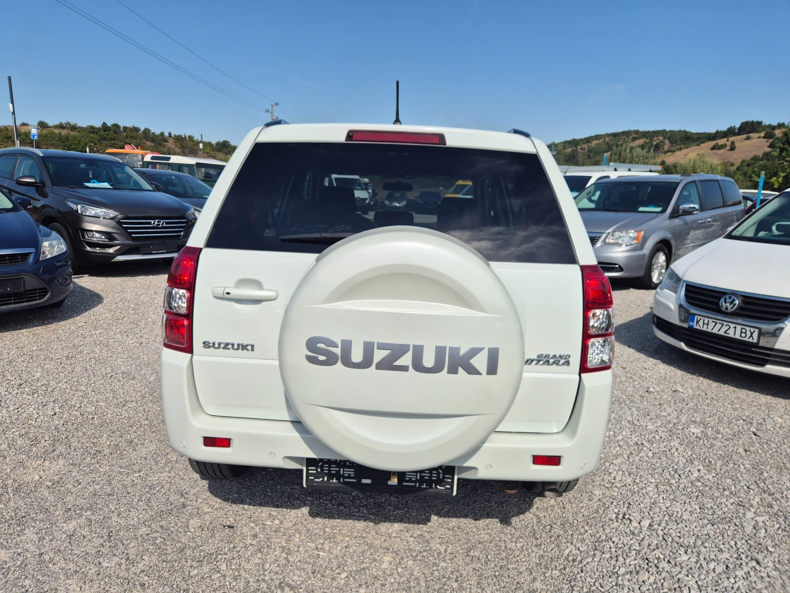 Suzuki Grand vitara 1.9 DiD, снимка 6 - Автомобили и джипове - 56353084
