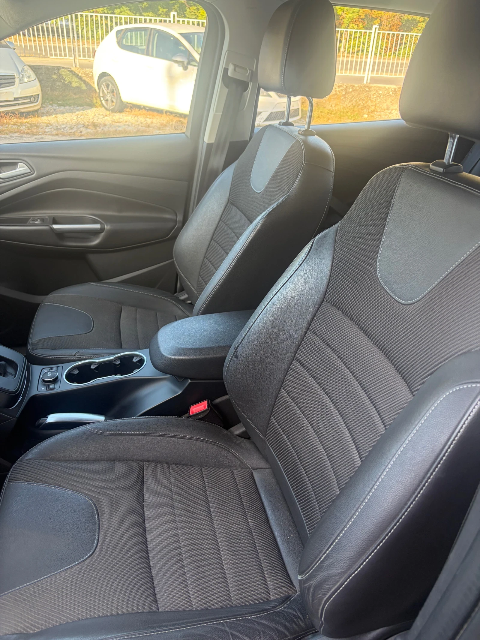 Ford Kuga 2.0TDCI, снимка 8 - Автомобили и джипове - 56416953