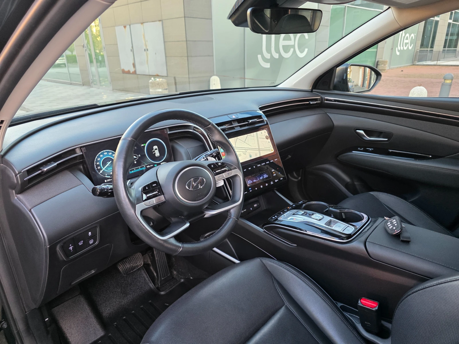 Hyundai Tucson, снимка 6 - Автомобили и джипове - 56547555