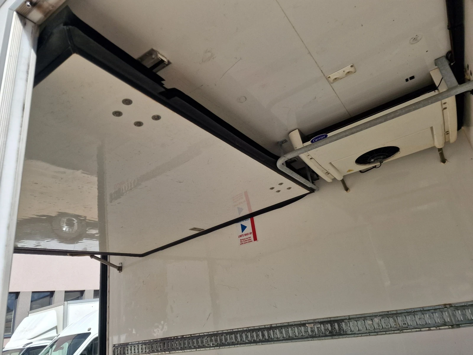 Iveco 35S18 35s17  3.0 HPi швейцарски, снимка 12 - Бусове и автобуси - 54344860