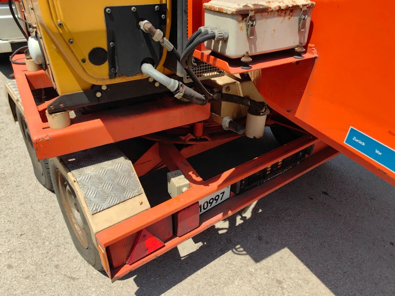 Специализирани машини Машини за дърводобив Дробилка за клони LGU MASTER II-25, снимка 14 - Селскостопанска техника - 50983780