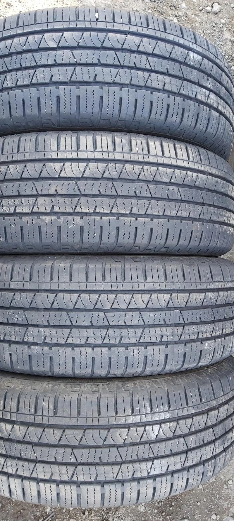 Гуми Всесезонни 215/65R16, снимка 1 - Гуми и джанти - 31141574