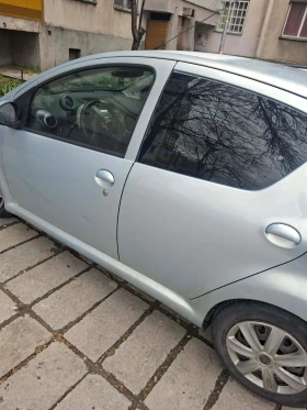 Toyota Aygo Sedan, снимка 5