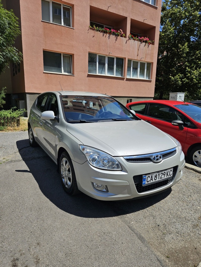 Hyundai I30 1.4 i газ-бензин, снимка 5 - Автомобили и джипове - 46414173