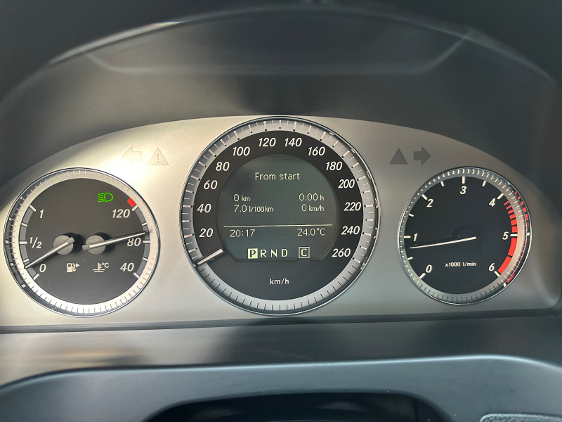 Mercedes-Benz C 220 CDI, снимка 13 - Автомобили и джипове - 46760627