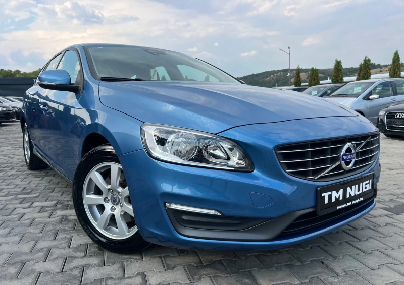 Volvo V60 R-DESING* AVTOMATIK* LED* NAVI* TOP* , снимка 2 - Автомобили и джипове - 47144679