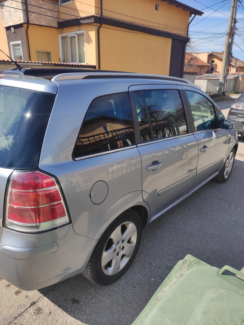 Opel Zafira, снимка 3 - Автомобили и джипове - 48012014