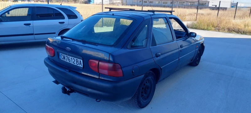 Ford Escort 1.8 Diesel , снимка 4 - Автомобили и джипове - 48274756