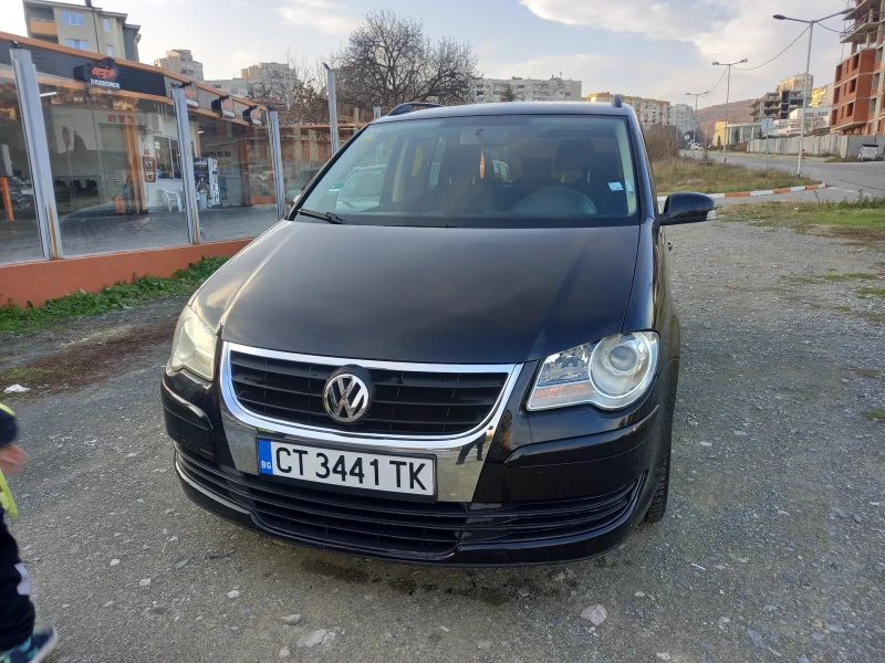 VW Touran, снимка 1 - Автомобили и джипове - 48348758