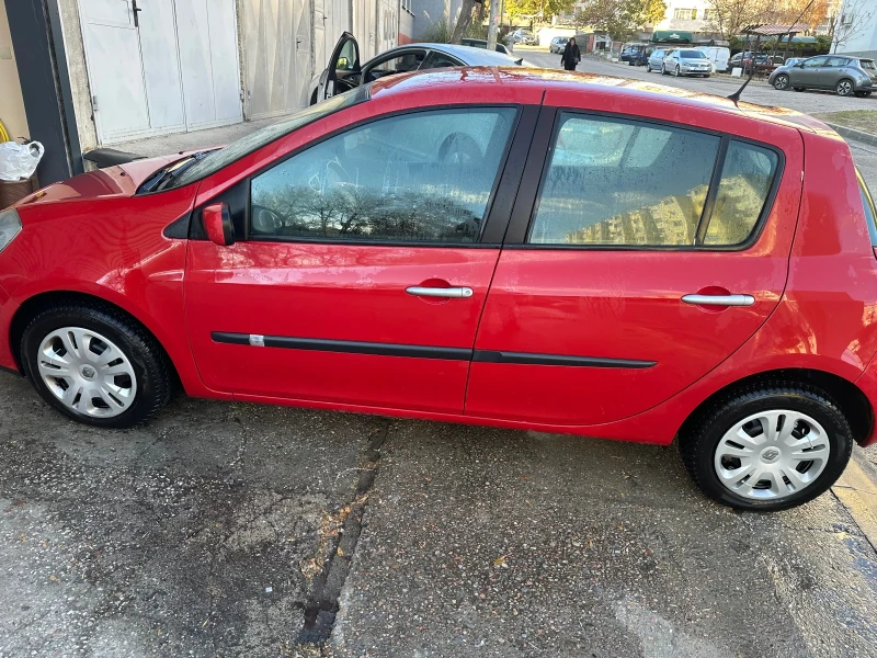 Renault Clio 1.5DCI, снимка 3 - Автомобили и джипове - 48573283