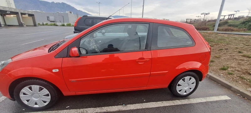 Ford Fiesta, снимка 4 - Автомобили и джипове - 48681589