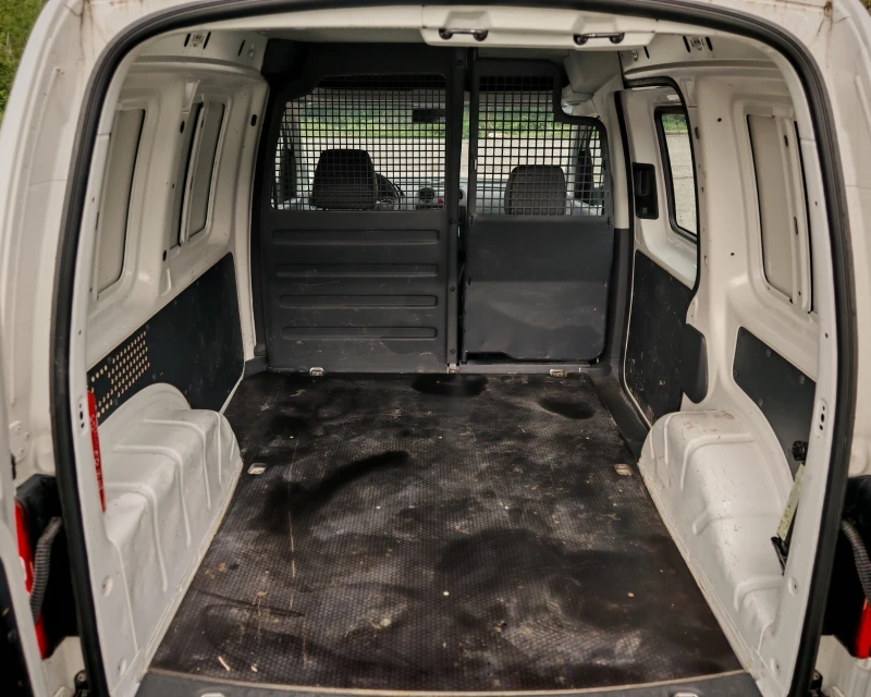 VW Caddy 1.6TDI EURO 5, снимка 7 - Автомобили и джипове - 50231358