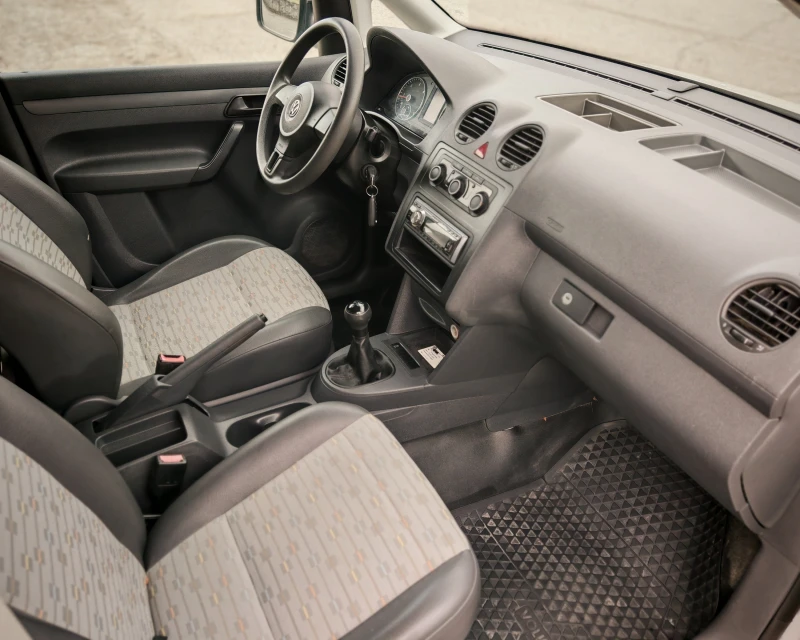 VW Caddy 1.6TDI EURO 5, снимка 9 - Автомобили и джипове - 50231358