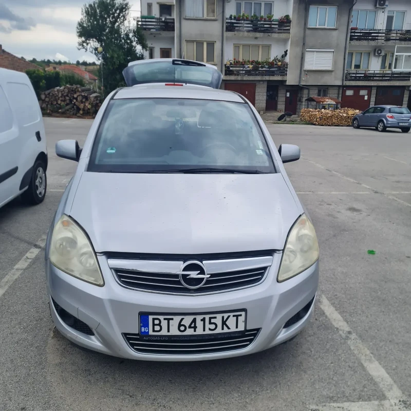 Opel Zafira, снимка 2 - Автомобили и джипове - 52376151