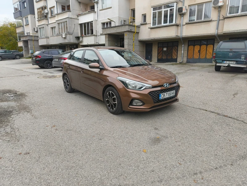 Hyundai I20, снимка 2 - Автомобили и джипове - 52568084