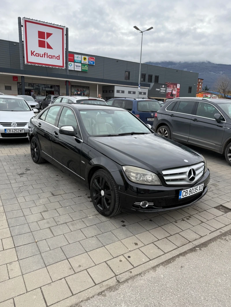 Mercedes-Benz C 220 Avangarde, снимка 3 - Автомобили и джипове - 52679945