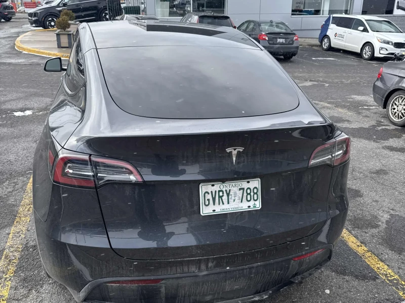 Tesla Model Y * RWD* CARFAX * БЕЗ ПЪРВОНАЧАЛНА ВНОСКА, снимка 5 - Автомобили и джипове - 52912805