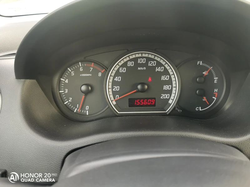 Suzuki Swift 1.3, снимка 5 - Автомобили и джипове - 53125249