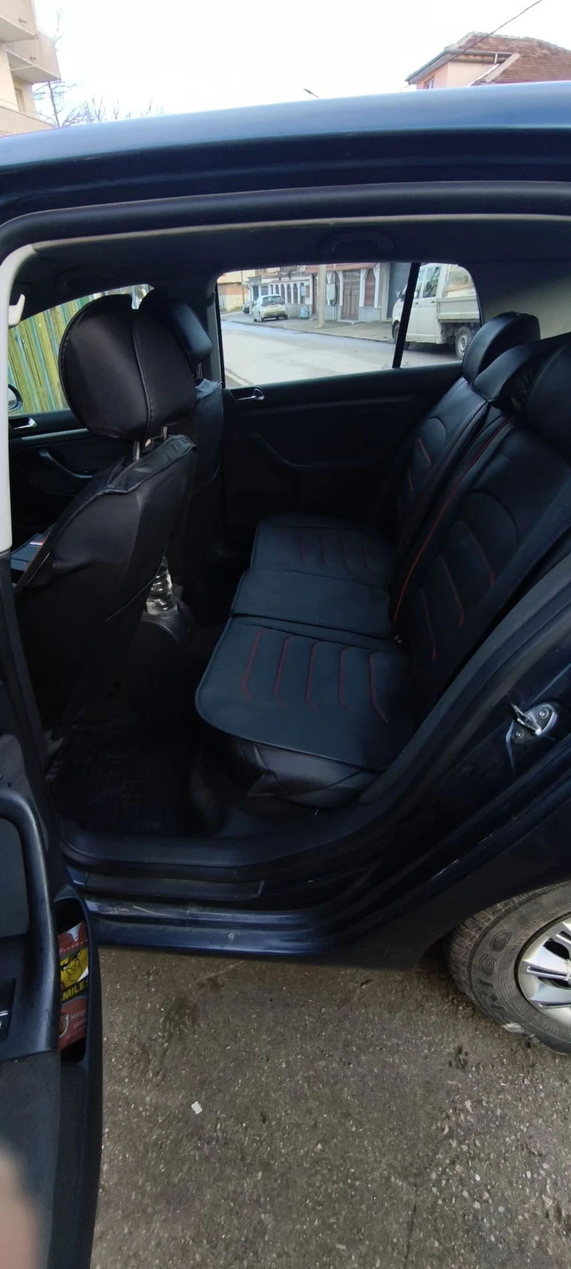 VW Golf 5, снимка 11 - Автомобили и джипове - 53299396