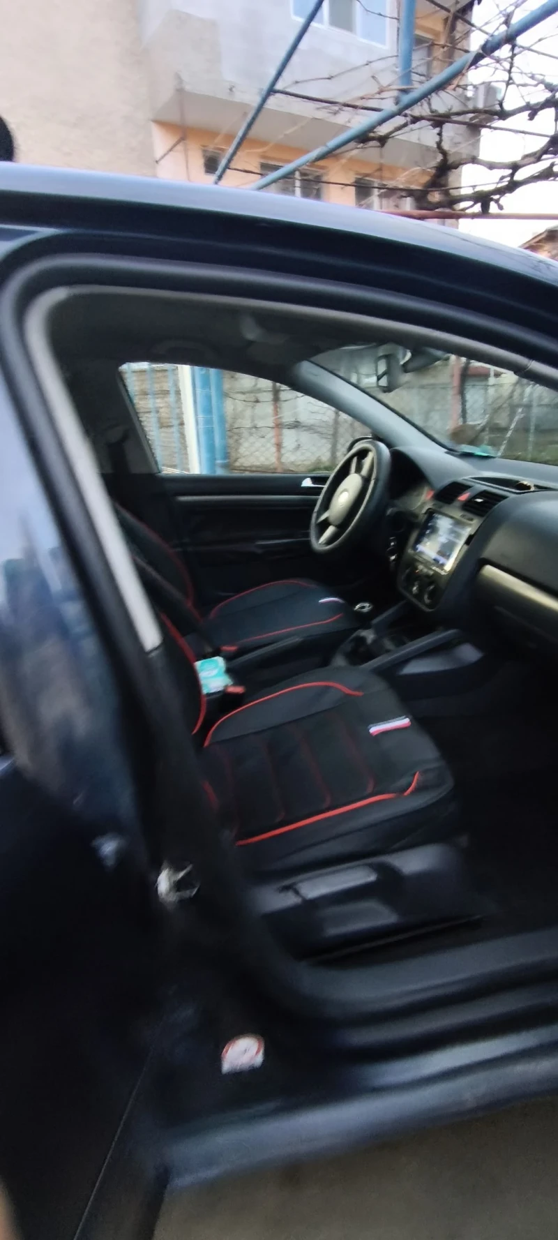 VW Golf 5, снимка 10 - Автомобили и джипове - 53299396