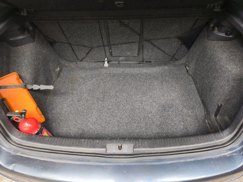 VW Golf 5, снимка 15 - Автомобили и джипове - 53299396