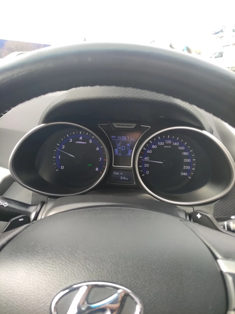 Hyundai Veloster  1, 6Gdi/140 Automat, снимка 8 - Автомобили и джипове - 53386915