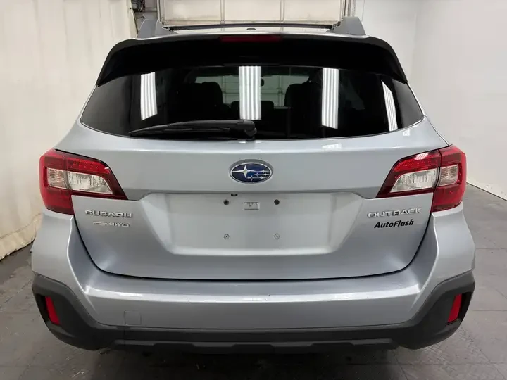 Subaru Outback LIMITED* ПОДГРЕВИ* AWD* HARMAN&KARDON, снимка 9 - Автомобили и джипове - 55486802