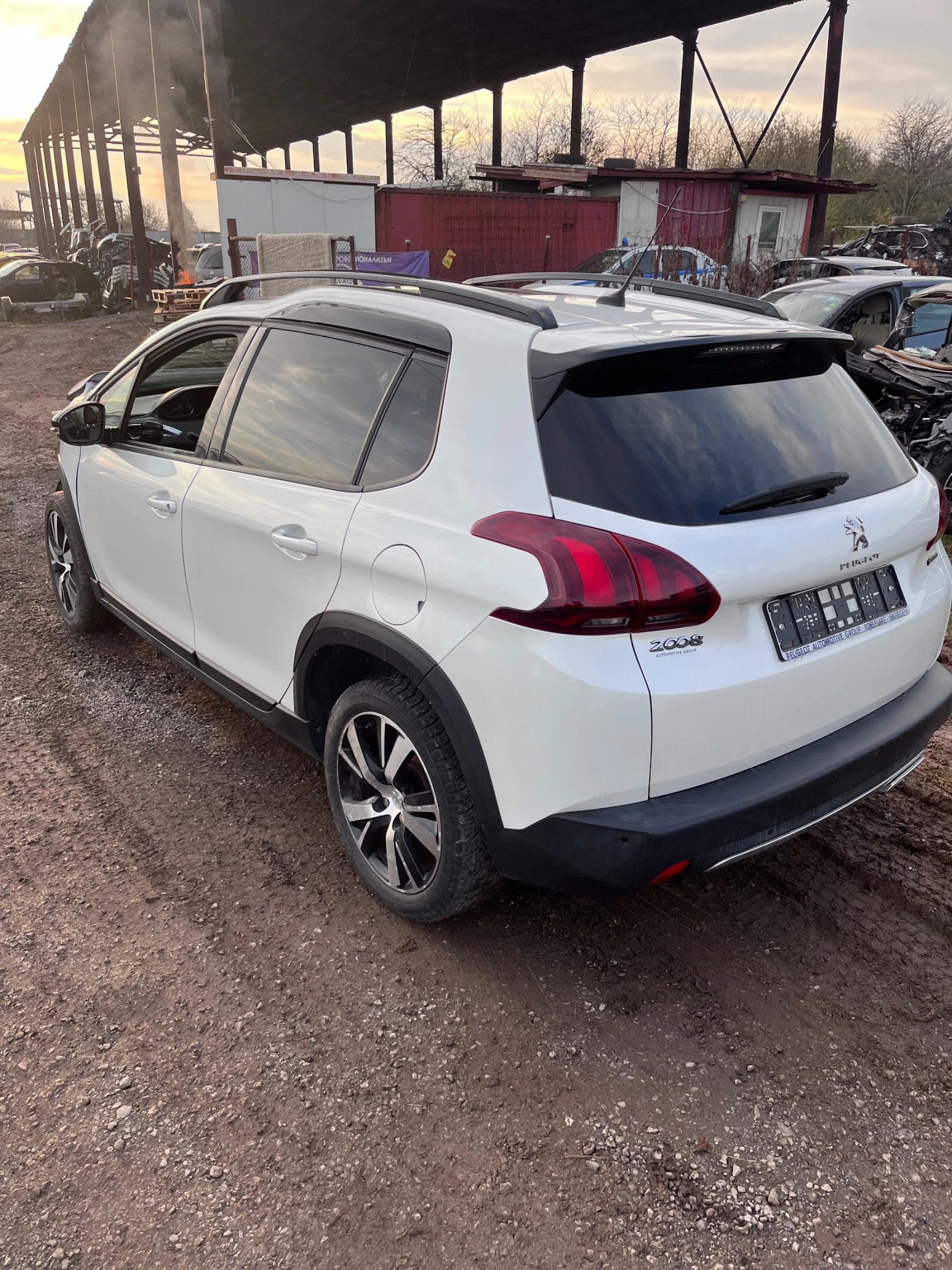 Peugeot 2008 1.6HDI GT line - изображение 4