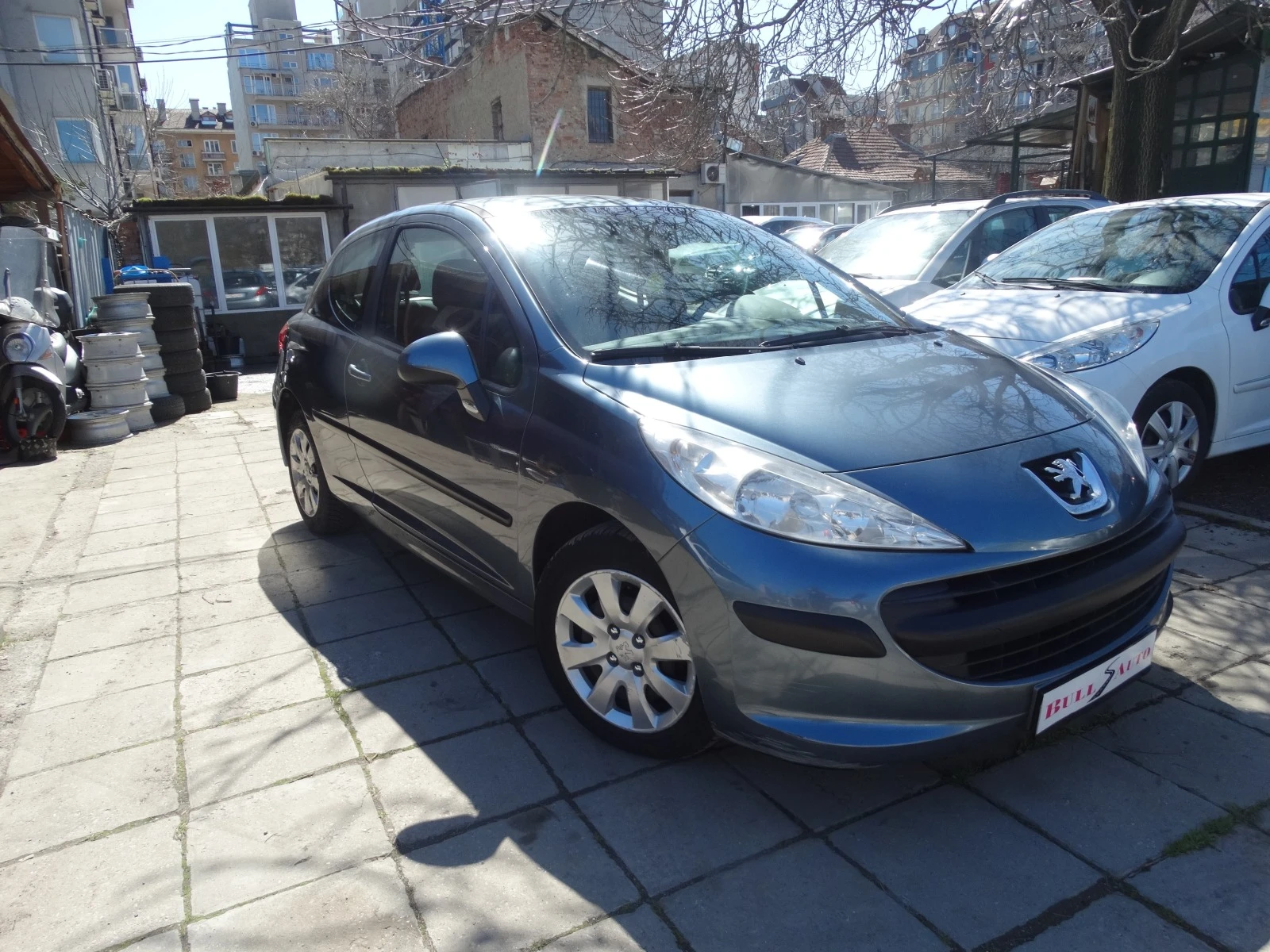 Peugeot 207 1.4I - изображение 2