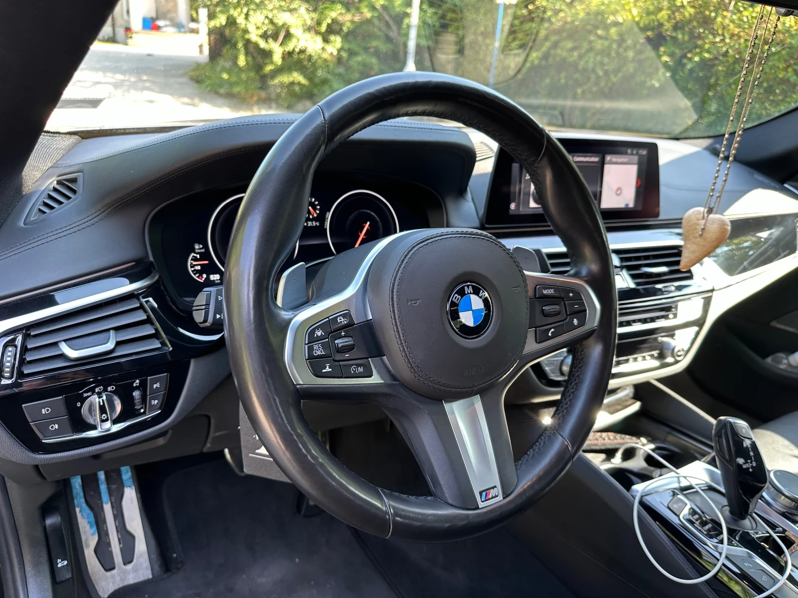 BMW 540 d M Xdrive - изображение 9