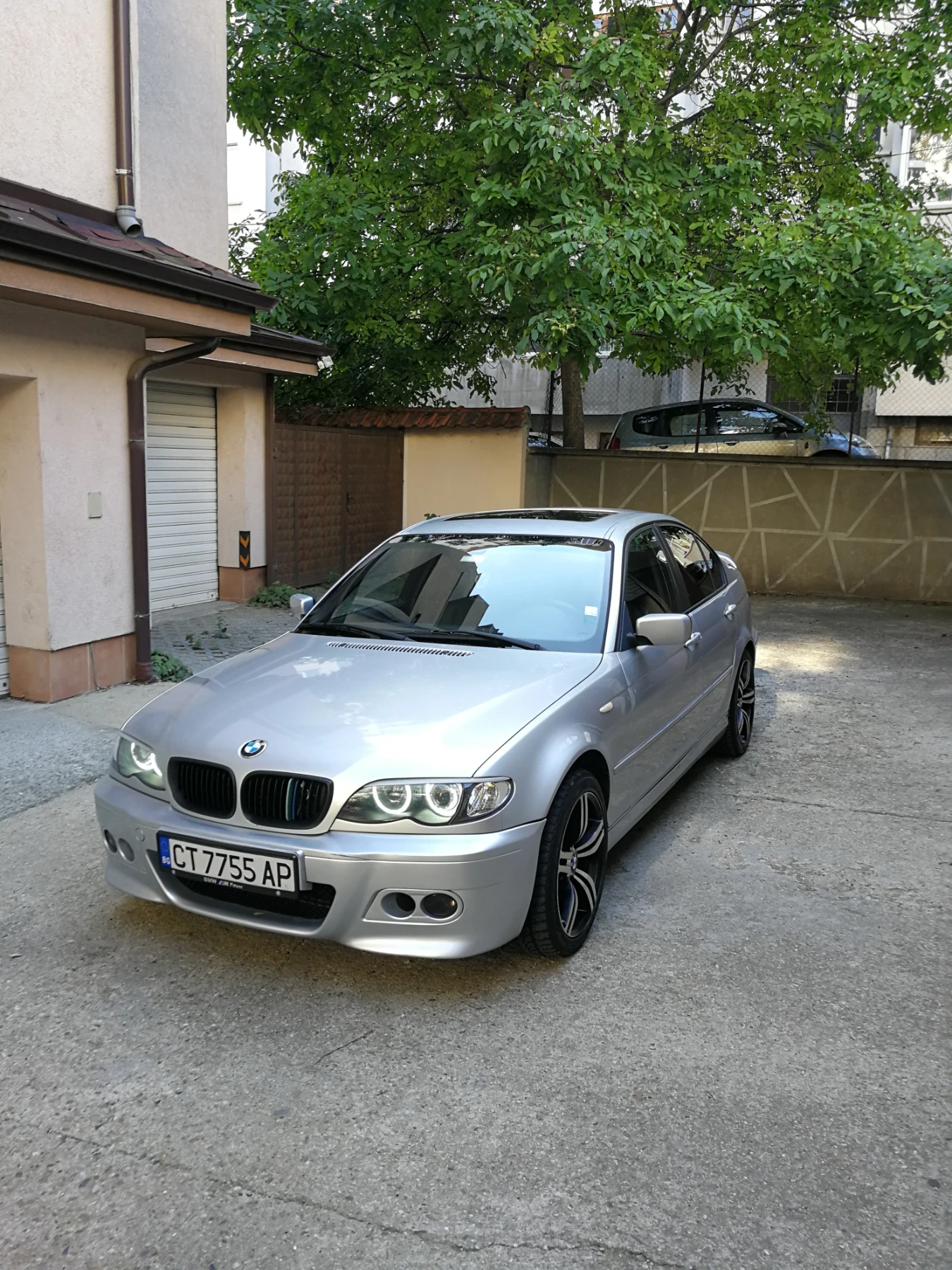 BMW 320 E46 2.0 d Facelift - изображение 2