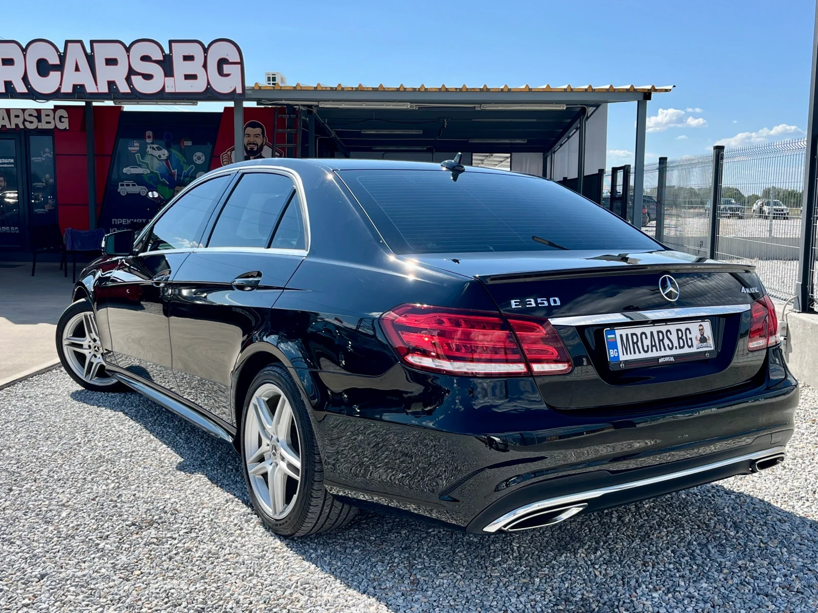 Mercedes-Benz E 350  4 MATIC / NAVI / PANORAMA - изображение 4