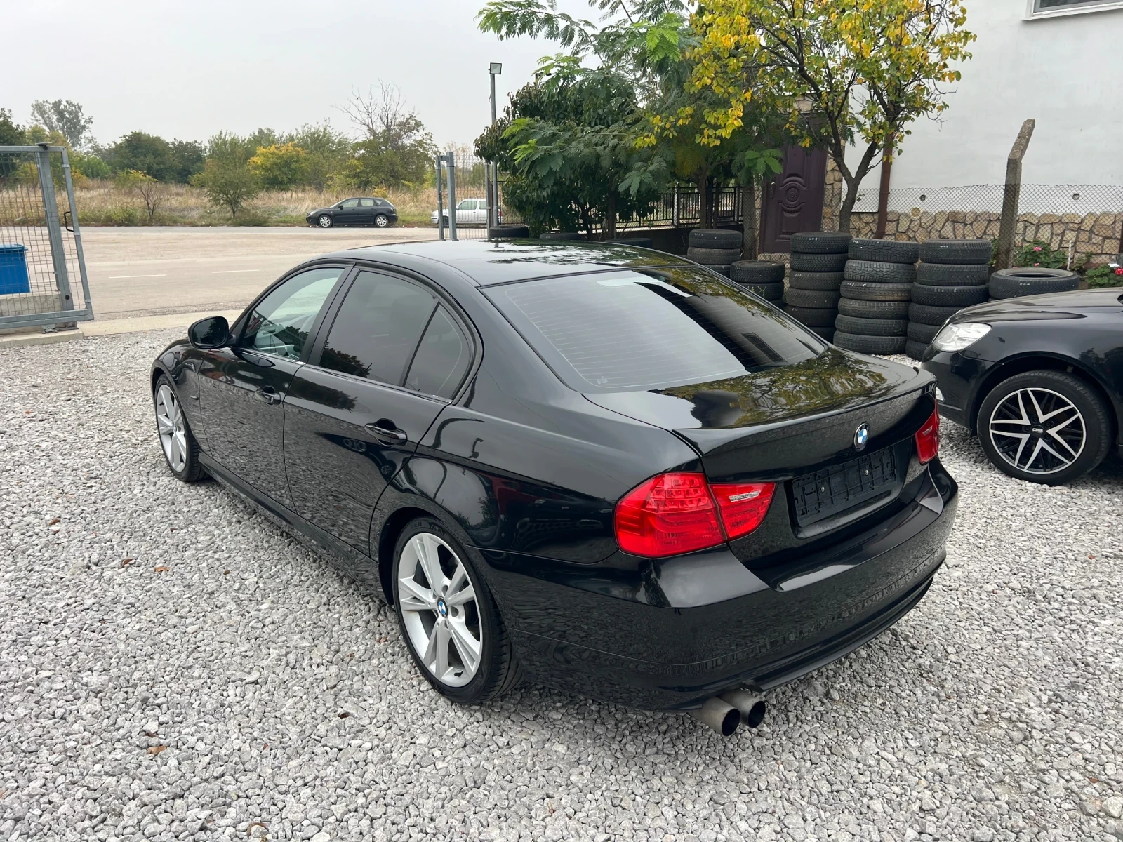 BMW 325 325i 3000кубика Седан сервизна история - изображение 5