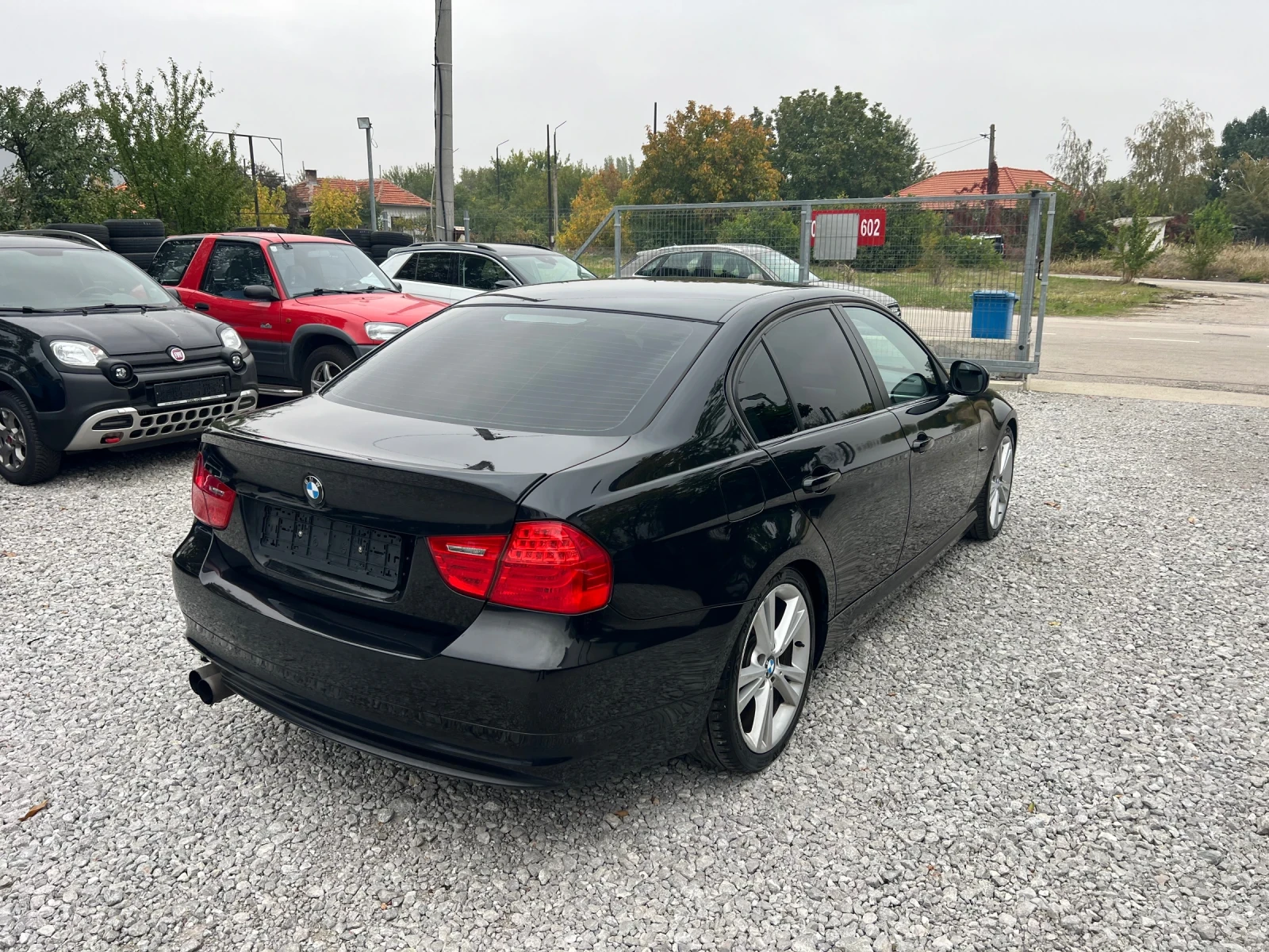BMW 325 325i 3000кубика Седан сервизна история - изображение 7