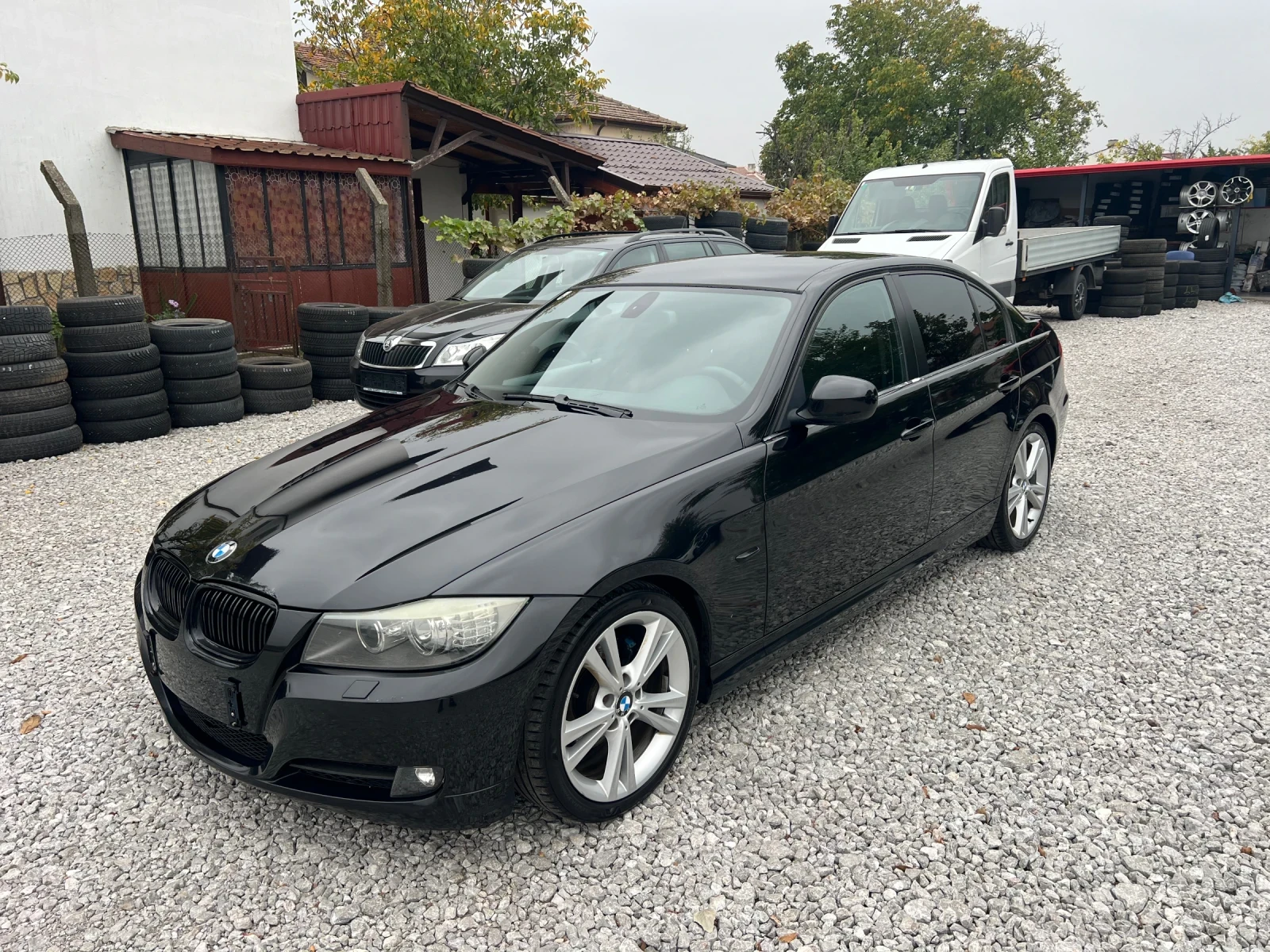 BMW 325 325i 3000кубика Седан сервизна история - изображение 3