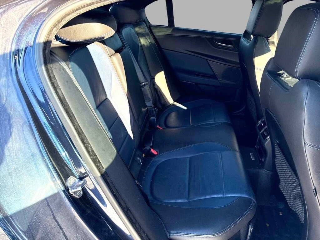 Jaguar XE * 20d R Sport AWD Diesel * CARFAX * ЦЕНА ДО БГ - изображение 6