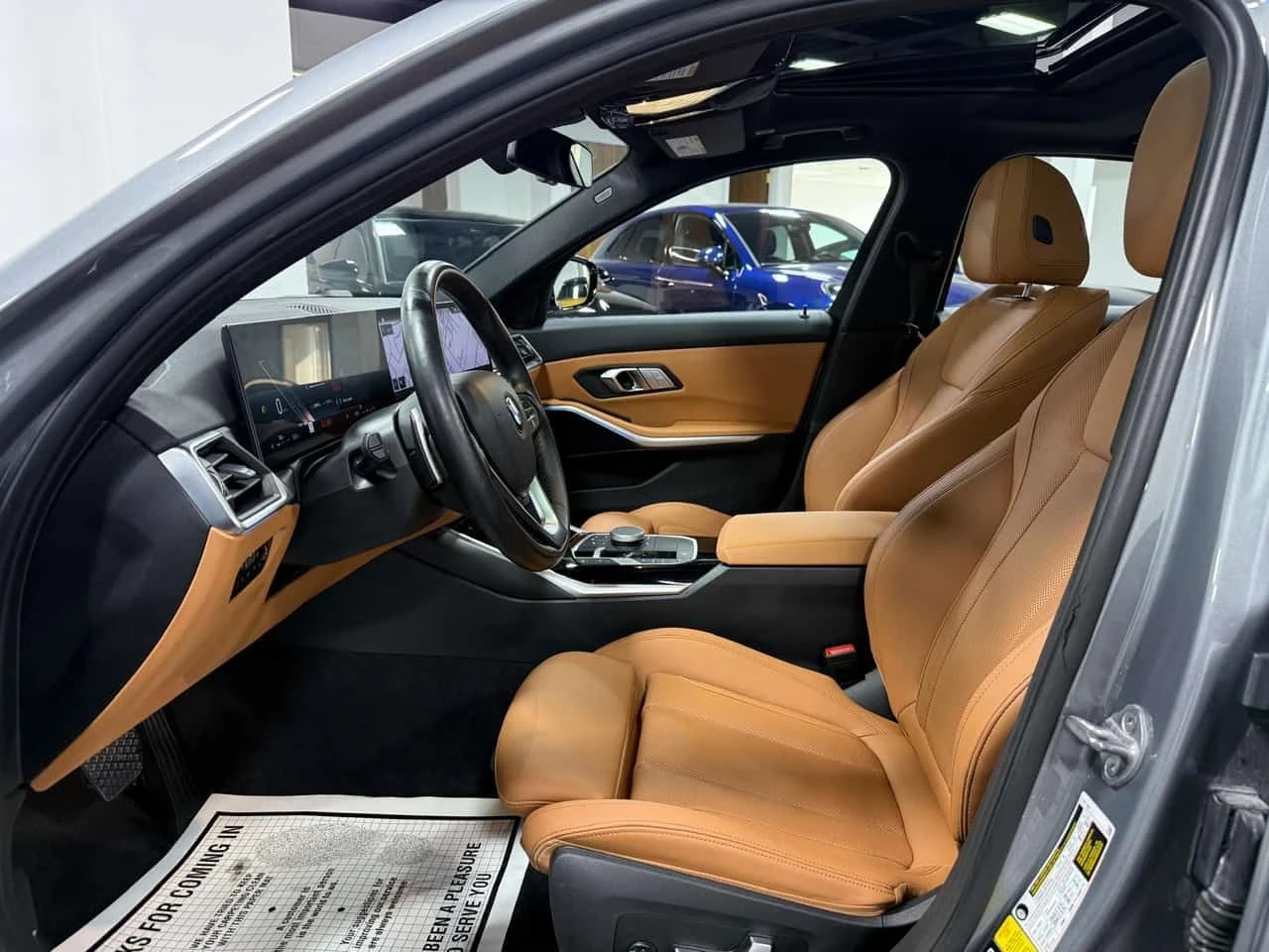 BMW 330 * 330i xDrive * 2 �����* �������* PANO* KEYLESS*  | Mobile.bg � ����������� 16