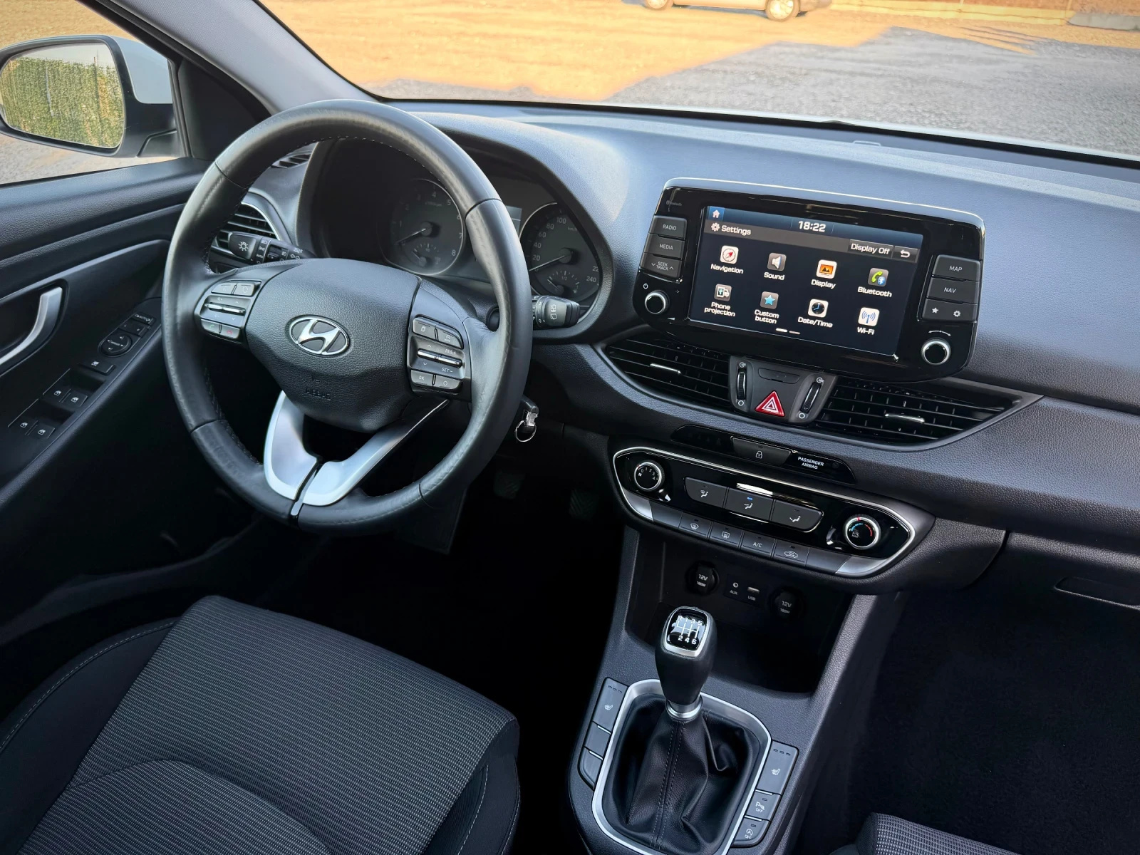 Hyundai I30 1.4 MPI* NAVI* CAMERA* LED, снимка 11 - Автомобили и джипове - 53800187